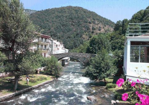 Hotel Axat Екстер'єр фото